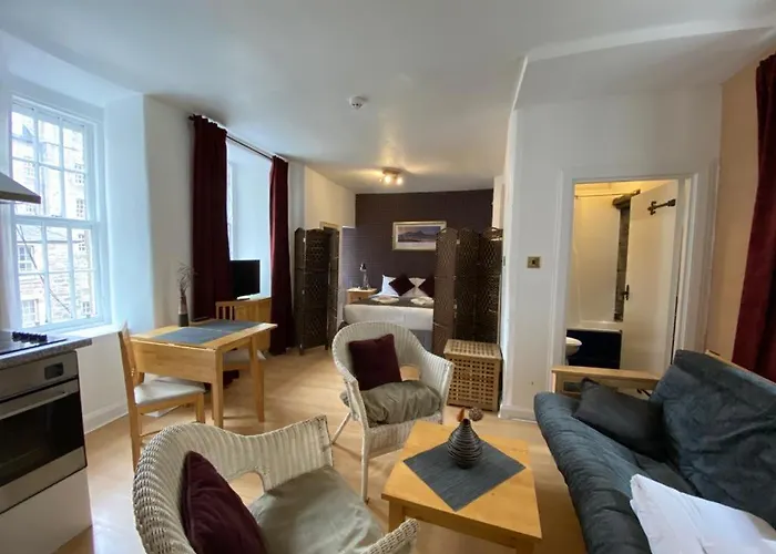 Royal Mile Suites By The Castle